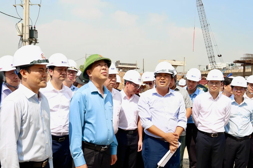 Tang toc thi cong nut giao Tan Van muc tieu hoan thanh vao thang 6 2026 3 Tăng tốc thi công nút giao Tân Vạn, mục tiêu hoàn thành vào tháng 6-2026