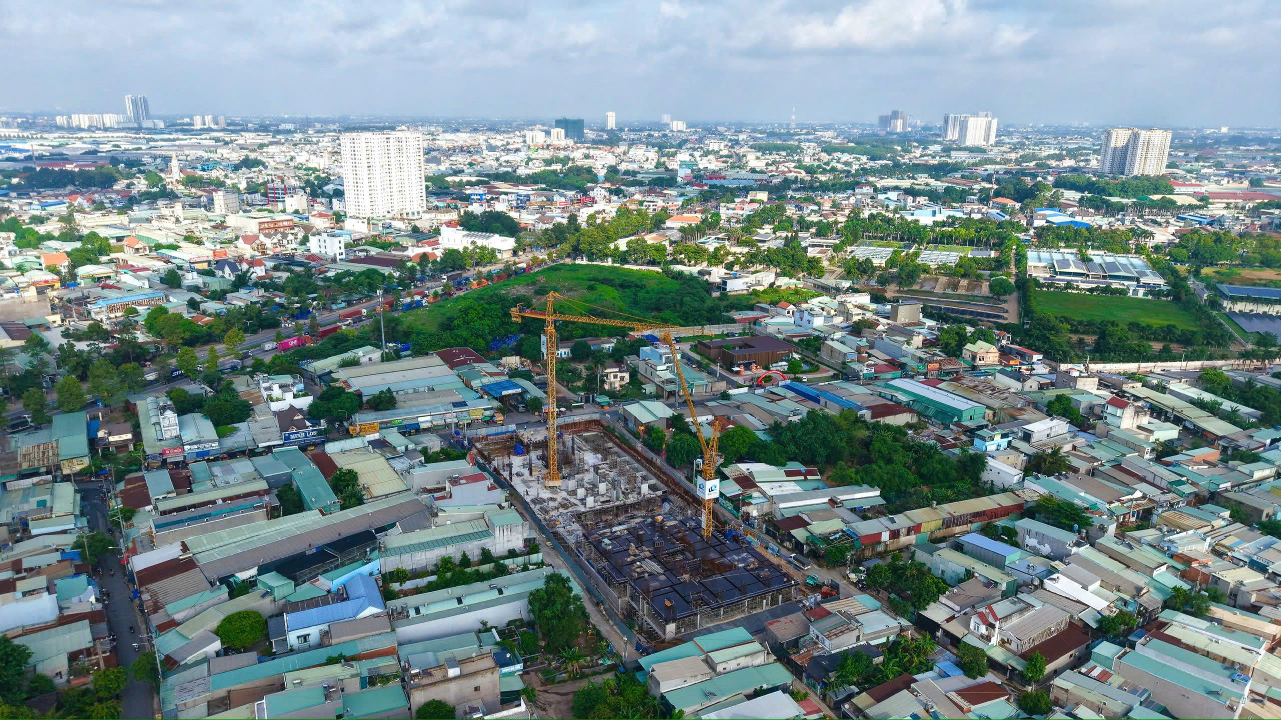 z7962323998872 aa7d29eb65311d64a0b6bc32f703b724 Tiến độ dự án căn hộ Fenica mới nhất Q3 /2026